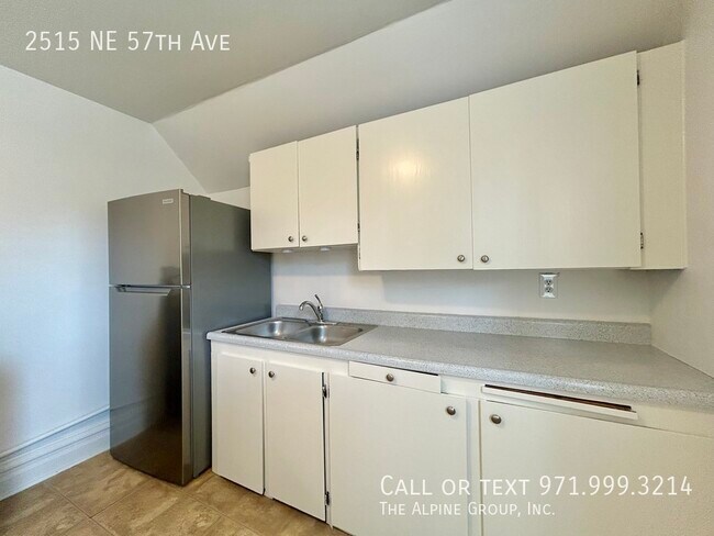 Building Photo - 2515 NE 57th Ave