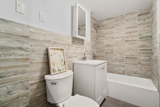 Building Photo - 110 Boston Post Rd E