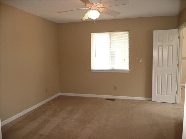 Building Photo - 2665 Windy Hill Pl