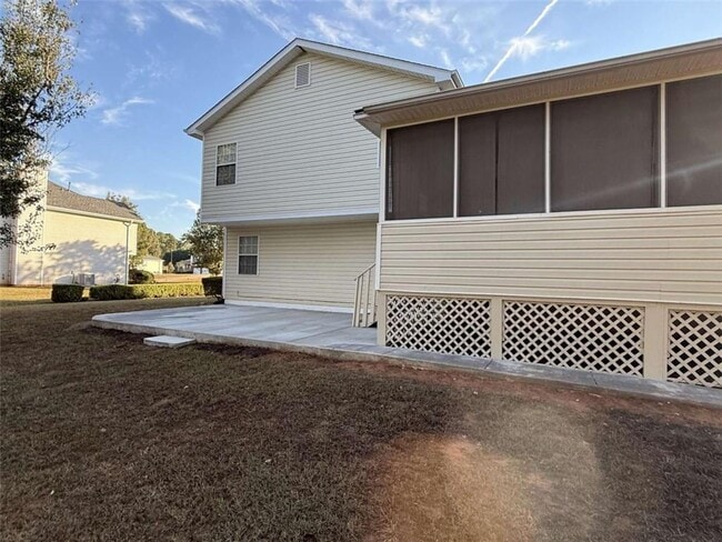 Building Photo - 228 Solomon Dr