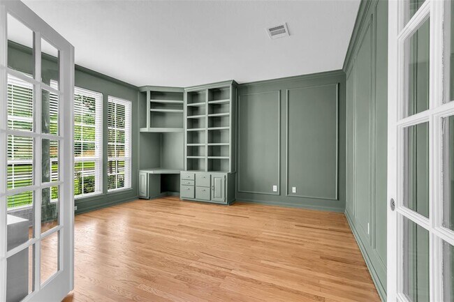 Building Photo - 7302 Palisades Heights Dr