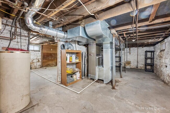 Building Photo - 708 S 1st St