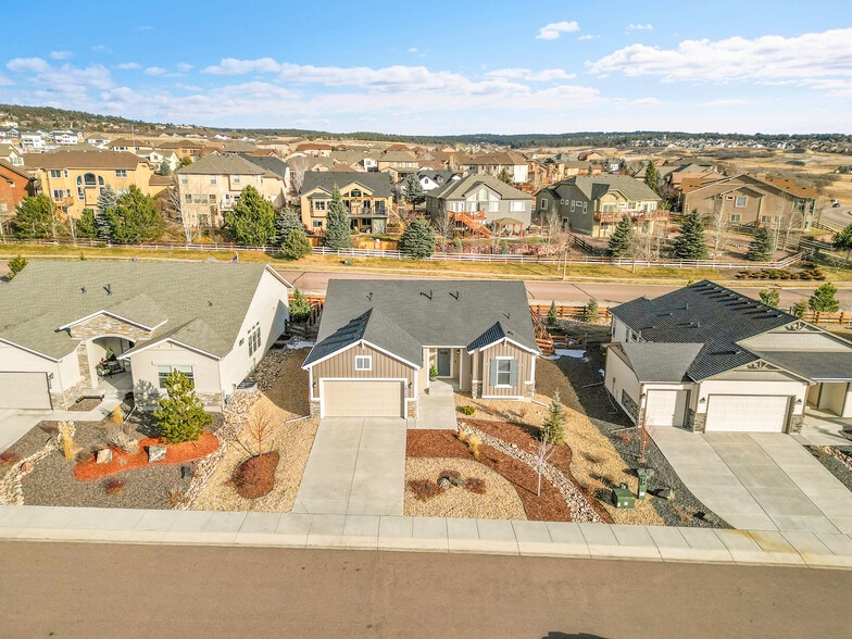 Building Photo - 16556 Hallmark Trl