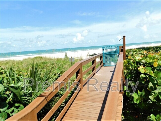 Building Photo - 1540 Gulf Blvd
