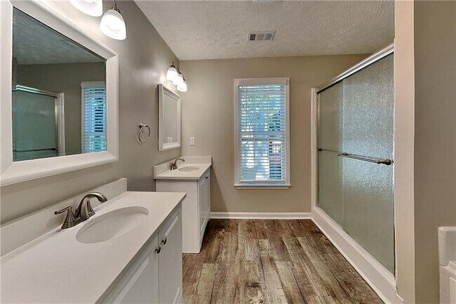 Building Photo - 10035 Feather Sound Ct