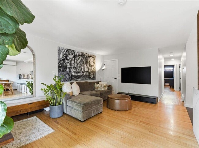 Building Photo - 59 Hauxhurst Ave