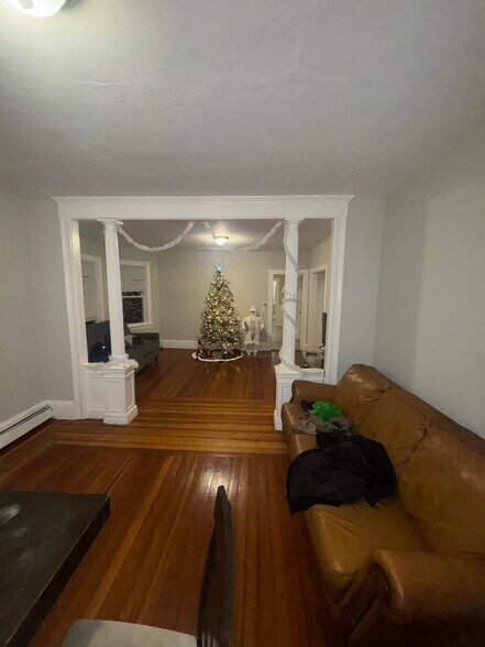 Building Photo - 66 Health Ave