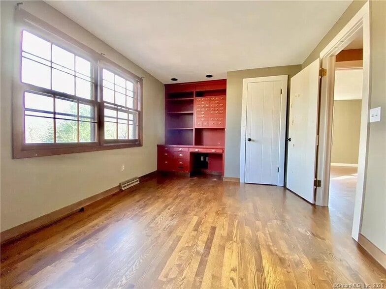 Bedroom - 1031 Howe Avenue