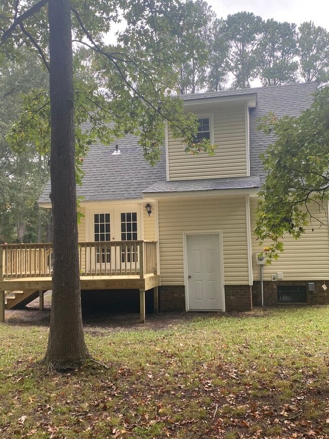 Building Photo - Charming 3 bed 2 bath Cape Cod for rent