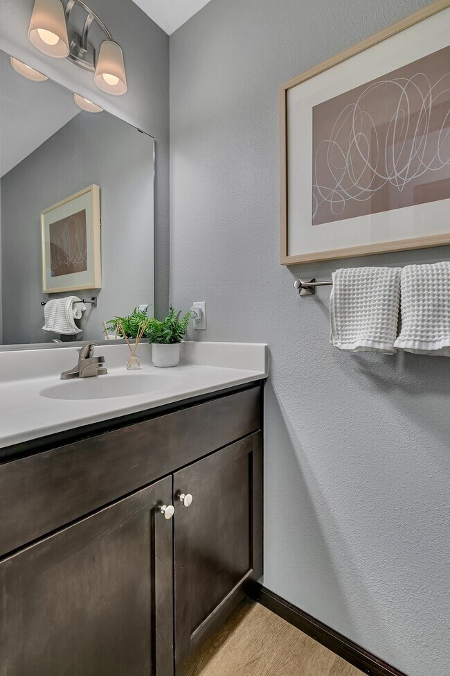 Building Photo - 687 Roberts Road