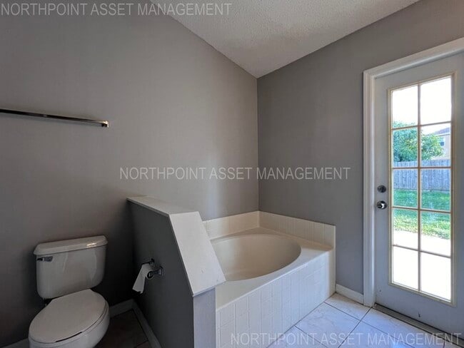 Building Photo - 3BR 2BA Home w/ 2-Car Garage • Dishwasher • Large Patio in Kissimmee