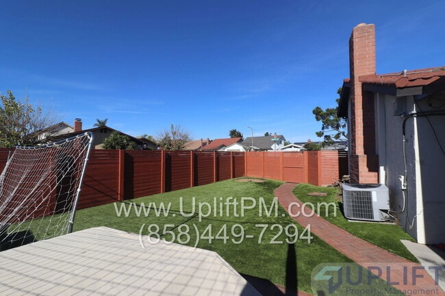 Building Photo - 11205 Socorro St