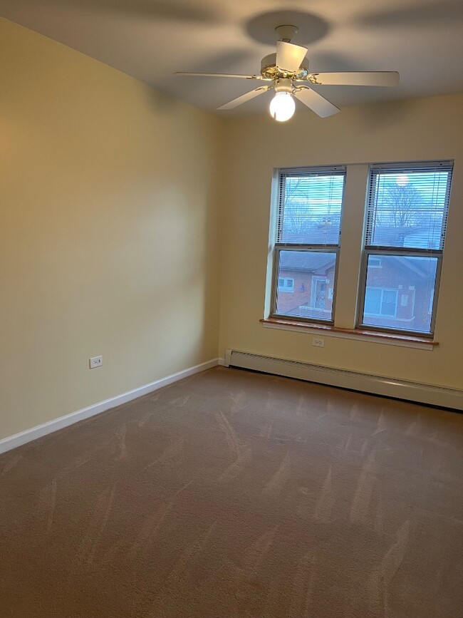 Building Photo - 8056 S Luella Ave