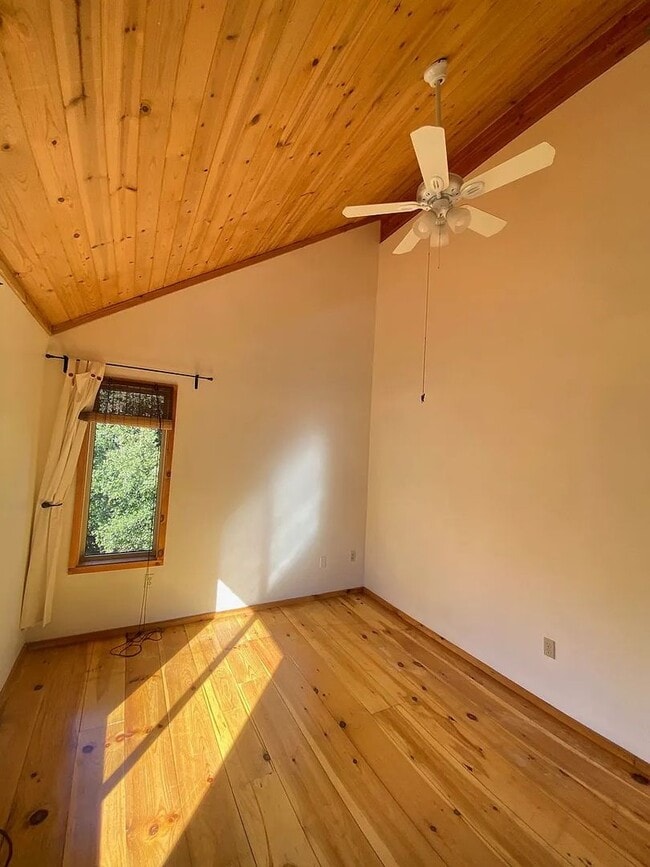 Building Photo - Move-In Ready 2-Bedroom Cabin-Style Home with Deck, Knotty Pine & HOA Included in Pine Mountain Club
