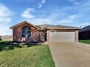 Building Photo - 347 Tioga Dr