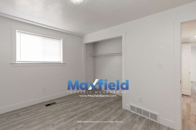 Building Photo - LEASE SPECIAL- 4 WEEKS FREE! Brookside Lofts 2 BD 1 BA - Unit 17