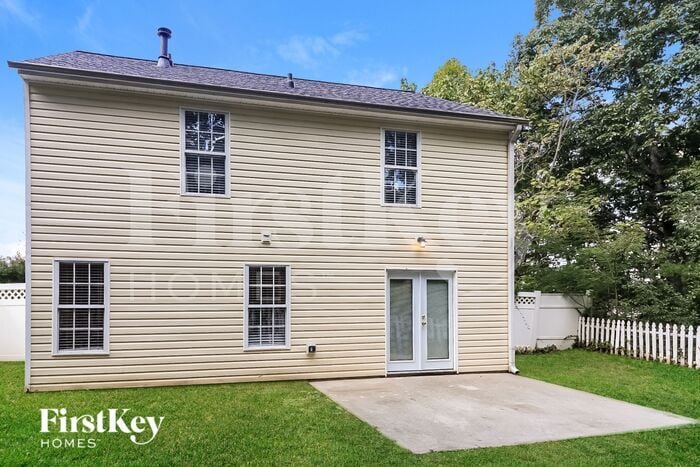 Building Photo - 306 Edge Hill Ct