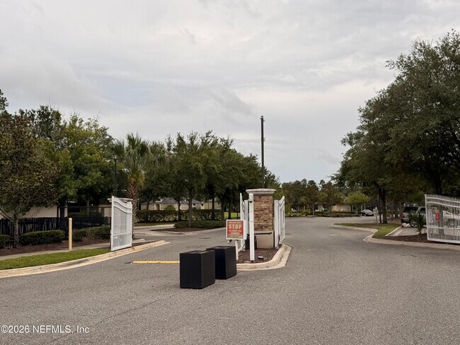 Building Photo - 3631 Kirkpatrick Cir