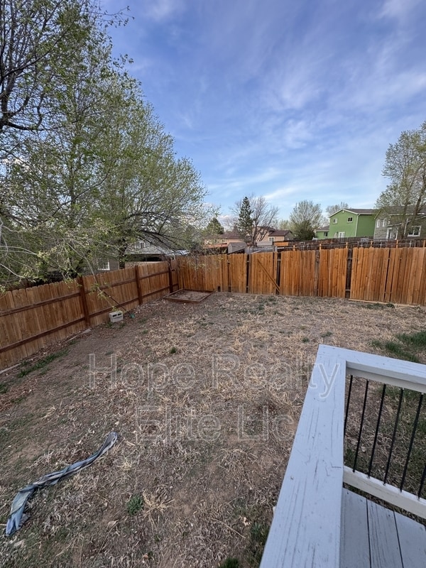 Building Photo - 3378 Foxridge Dr