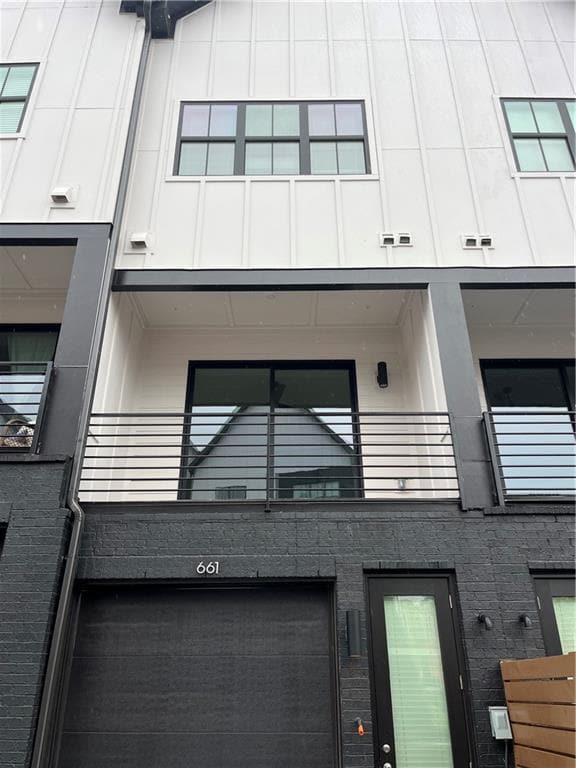 Building Photo - 661 Soul Aly