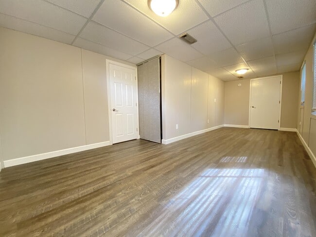 Building Photo - 3620 3rd Pl NW