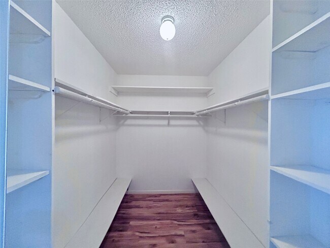 Building Photo - 18519 Sweetjasmine Ln