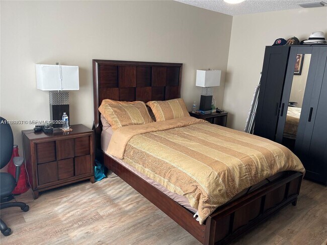 Building Photo - 5133 Brisata Cir