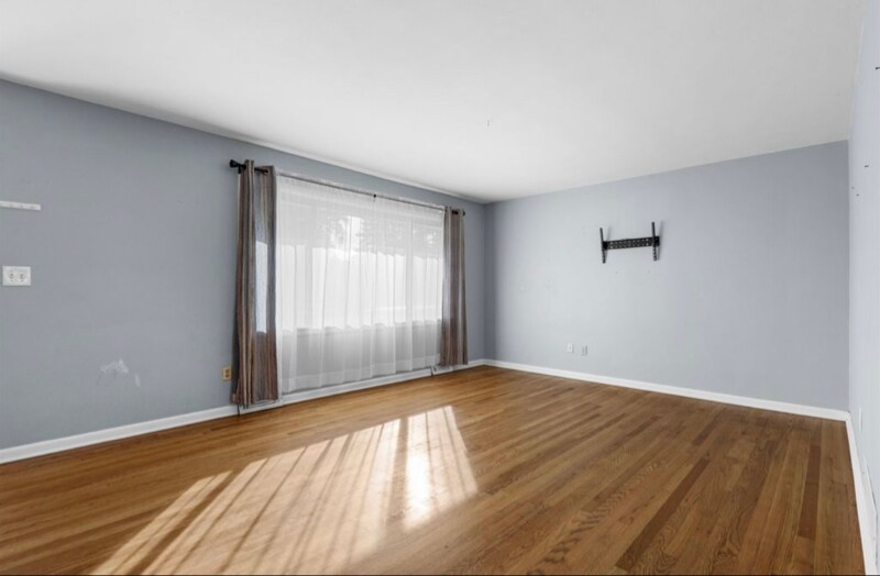 Building Photo - 4012 Highcrest Rd