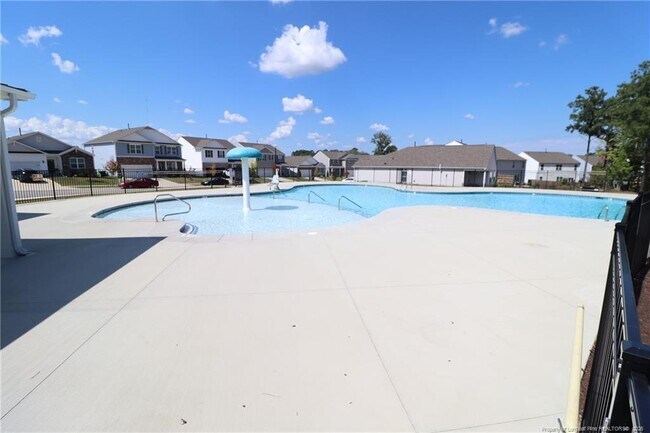 Building Photo - 360 Freestall Dr