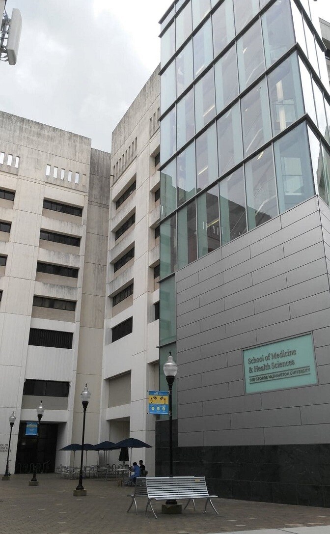 1 Block to GWU - 955 25th St NW