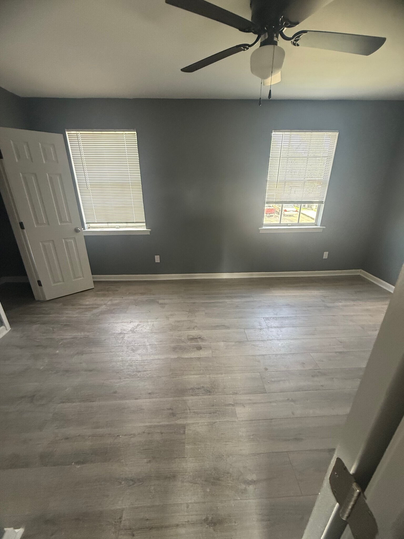Building Photo - 4936 Lonely Oak Dr