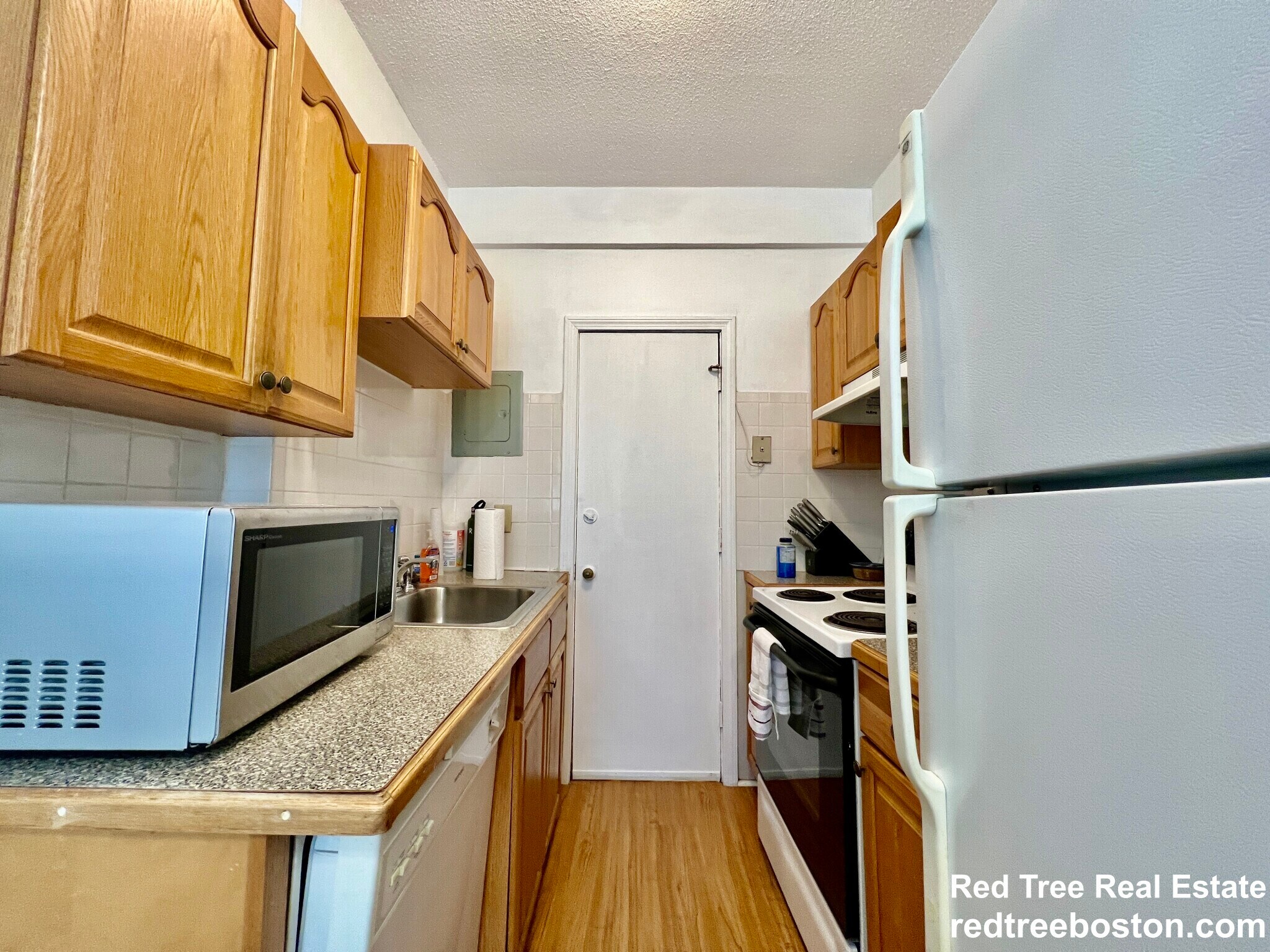 Building Photo - 141 Englewood Ave