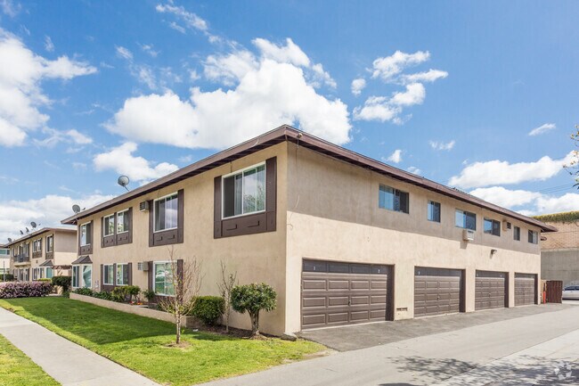 Primary Photo - Canfield Lane Apartments