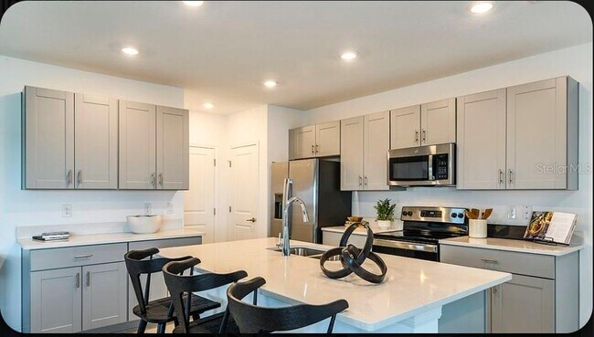 Building Photo - 361 Wayland Dr