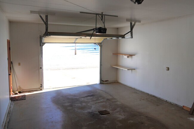 Building Photo - 1205 Silver Ave