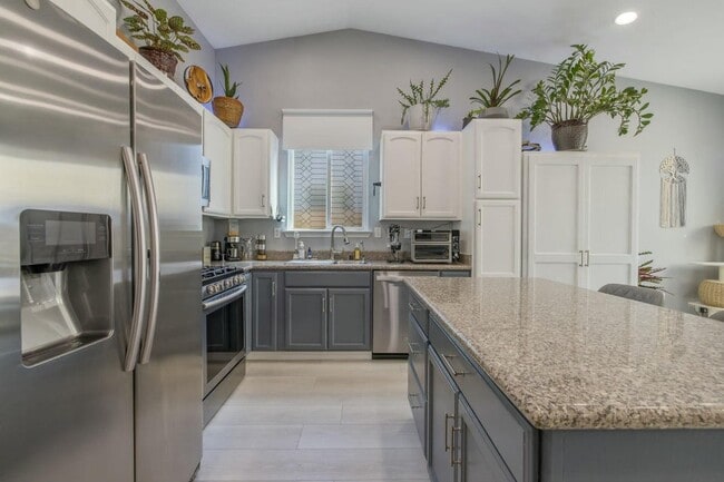 Building Photo - 2785 Eshom Creek Ct