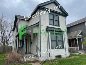 Building Photo - Beautiful South Park Home