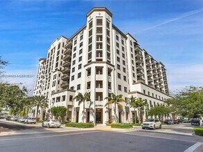 Building Photo - 301 Altara Ave
