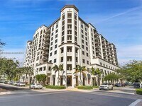 Building Photo - 301 Altara Ave