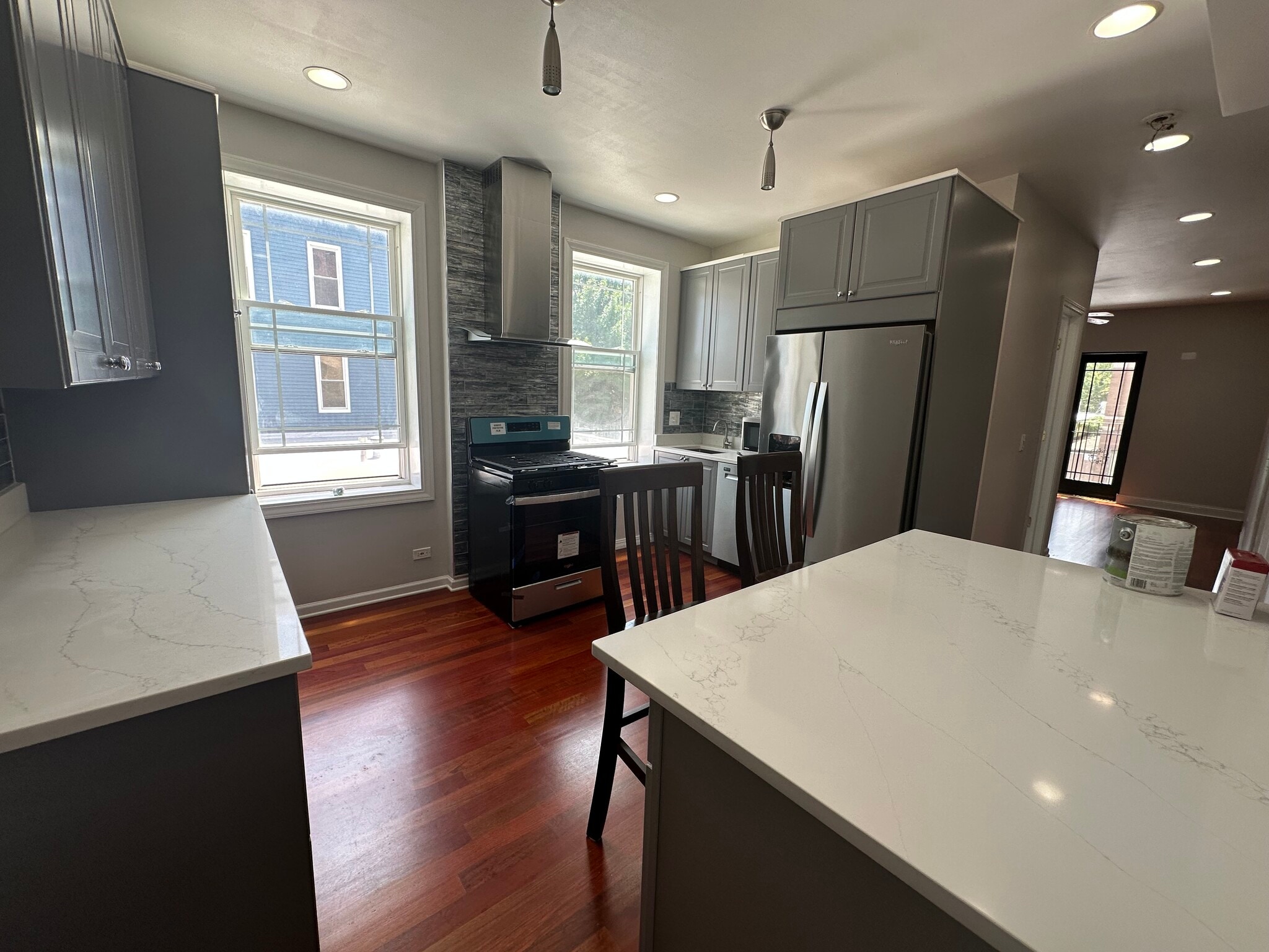 Kitchen - 2216 W Belmont Ave