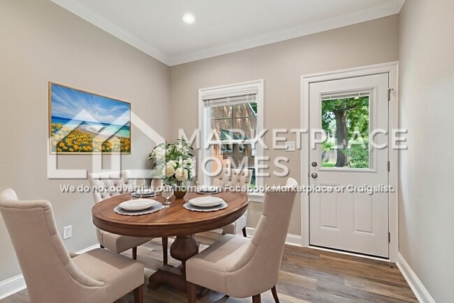 Building Photo - 542 Wilson St