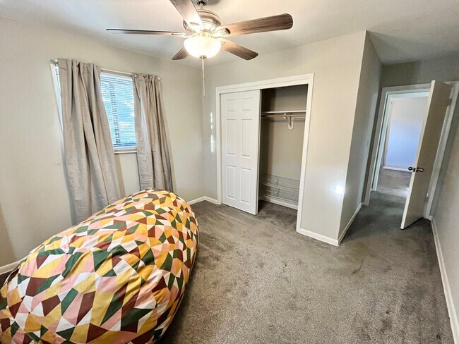 Building Photo - 4305 NW 56th St