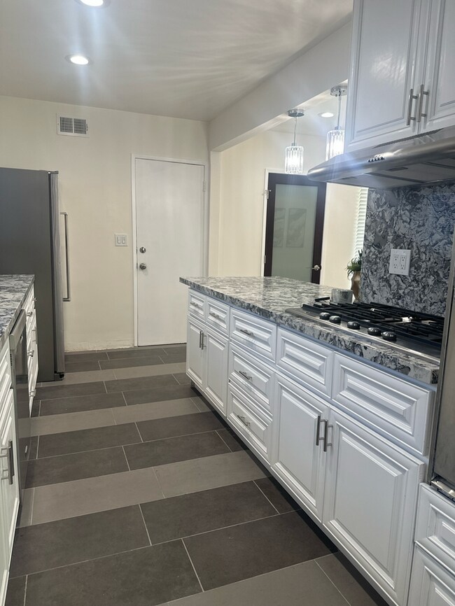 Building Photo - Finally A Home that Adapts to Your Lifestyle