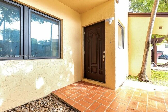 Building Photo - 6691 SW 137th Ct