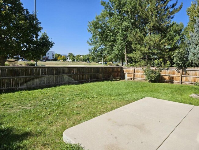 Building Photo - 3653 Sunflower Cir