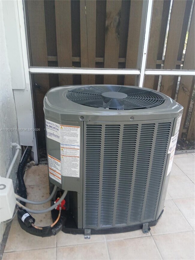 Building Photo - 3618 San Simeon Cir