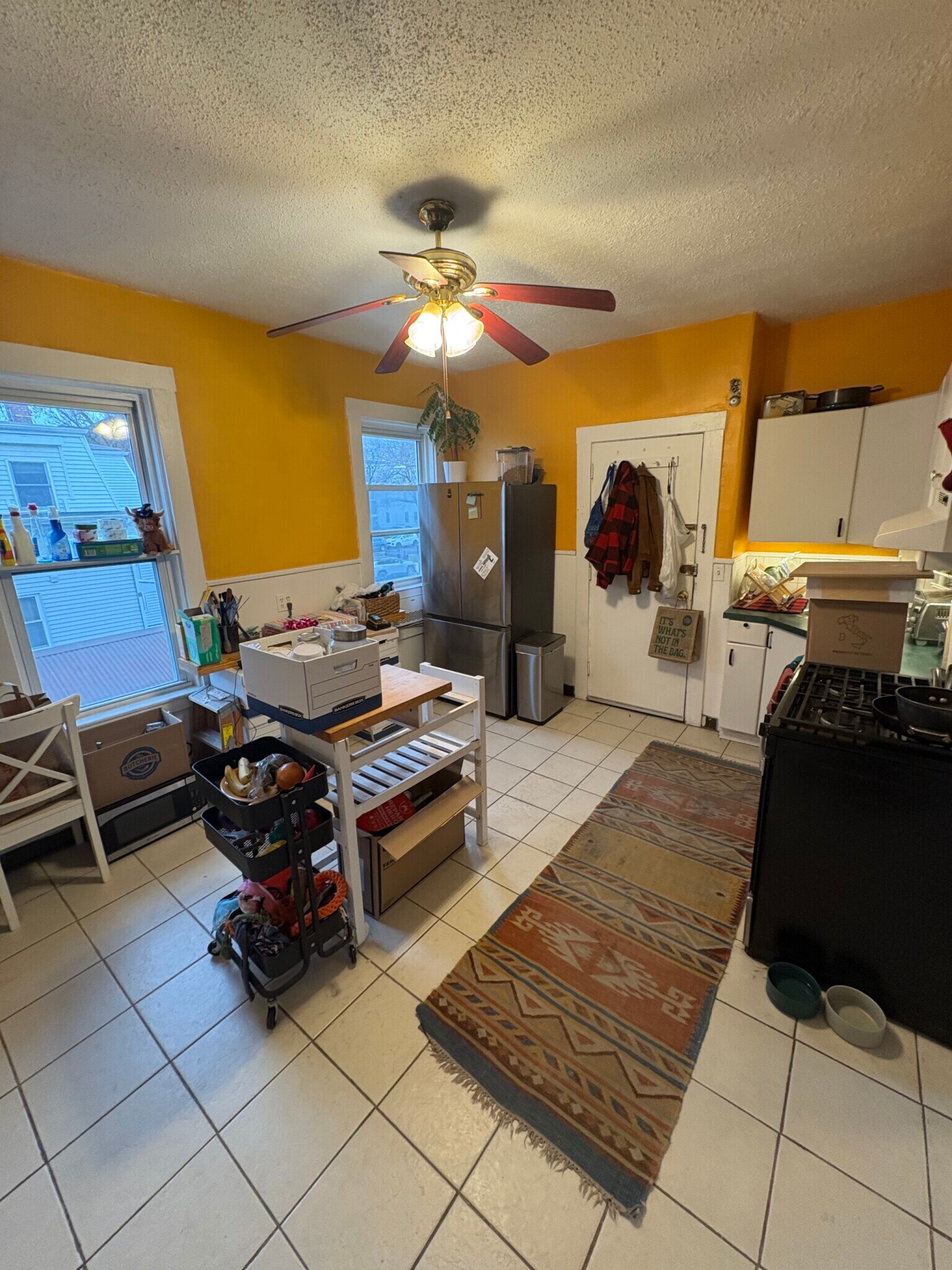 Building Photo - 66 Callender St