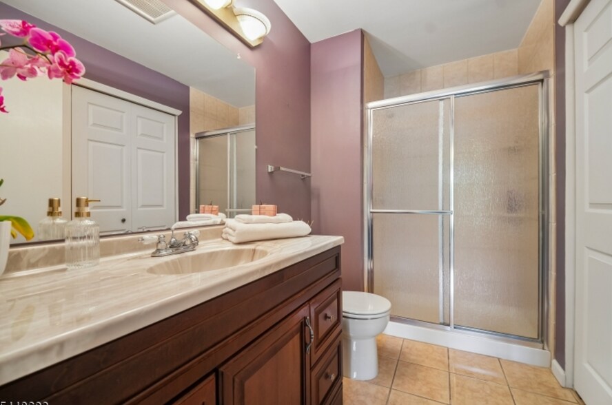Building Photo - 341 Penns Way