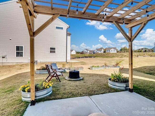 Building Photo - 203 Shay Crossing Rd