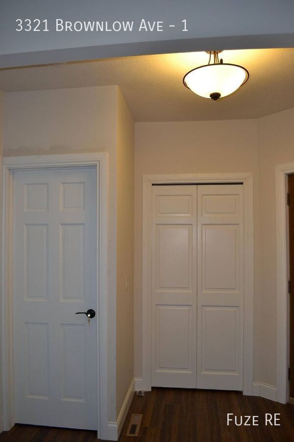 Building Photo - 3321 Brownlow Ave